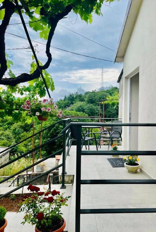 Apartments Stella Virpazar Ngoại thất bức ảnh